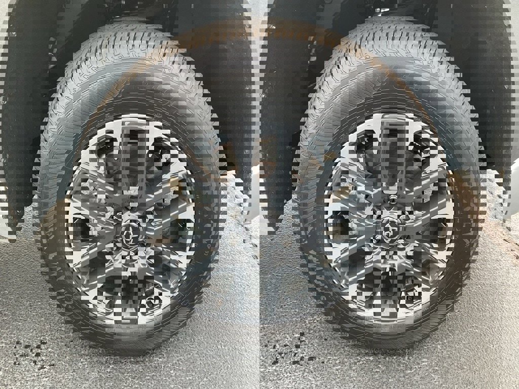 Used 2025 Toyota Tundra Limited image 24