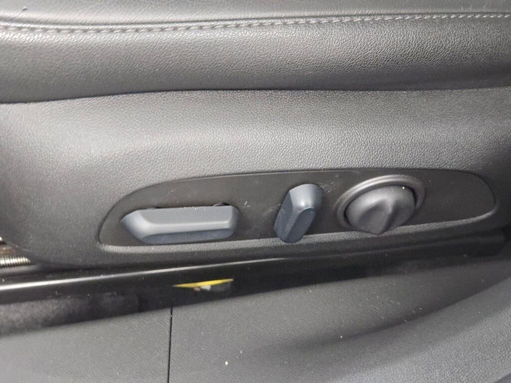 Used 2023 Chevrolet Malibu LT image 26