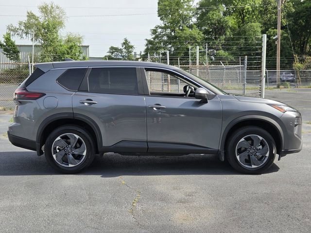 Used 2026 Nissan Rogue SV w/ Cold Weather Package FWD image 6