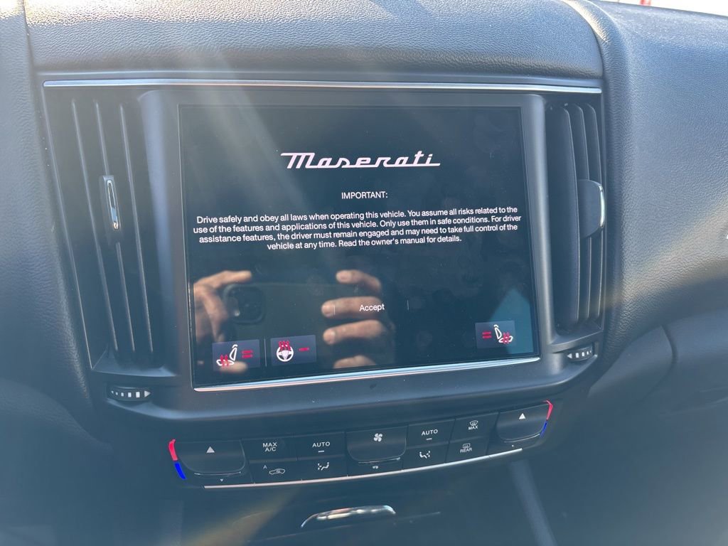 Used 2023 Maserati Levante Modena image 12