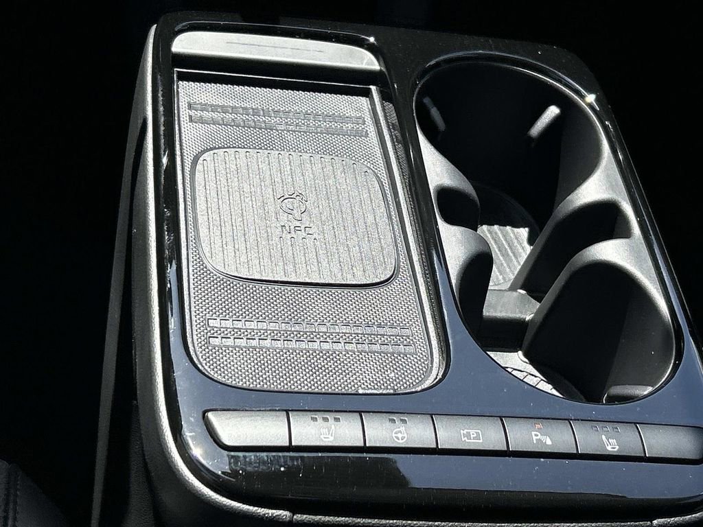 Used 2025 Hyundai Ioniq 5 SEL image 36