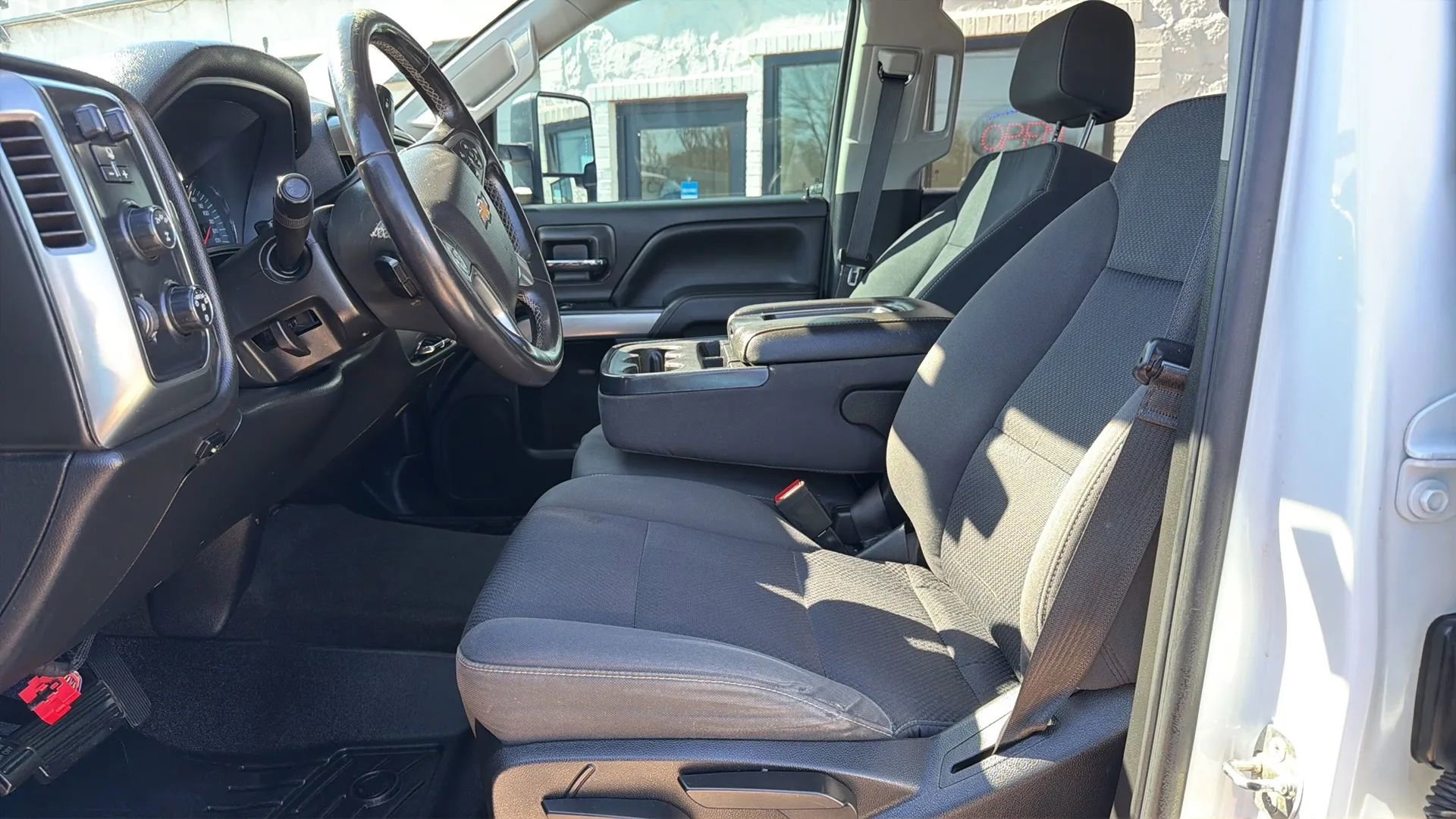 Used 2017 Chevrolet Silverado 2500 LT w/ Z71 Package, Off-Road image 8