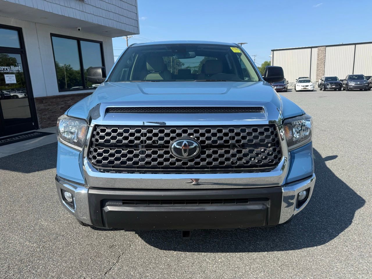 Used 2021 Toyota Tundra SR5 w/ SR5 Leather Package AWD/4WD image 10