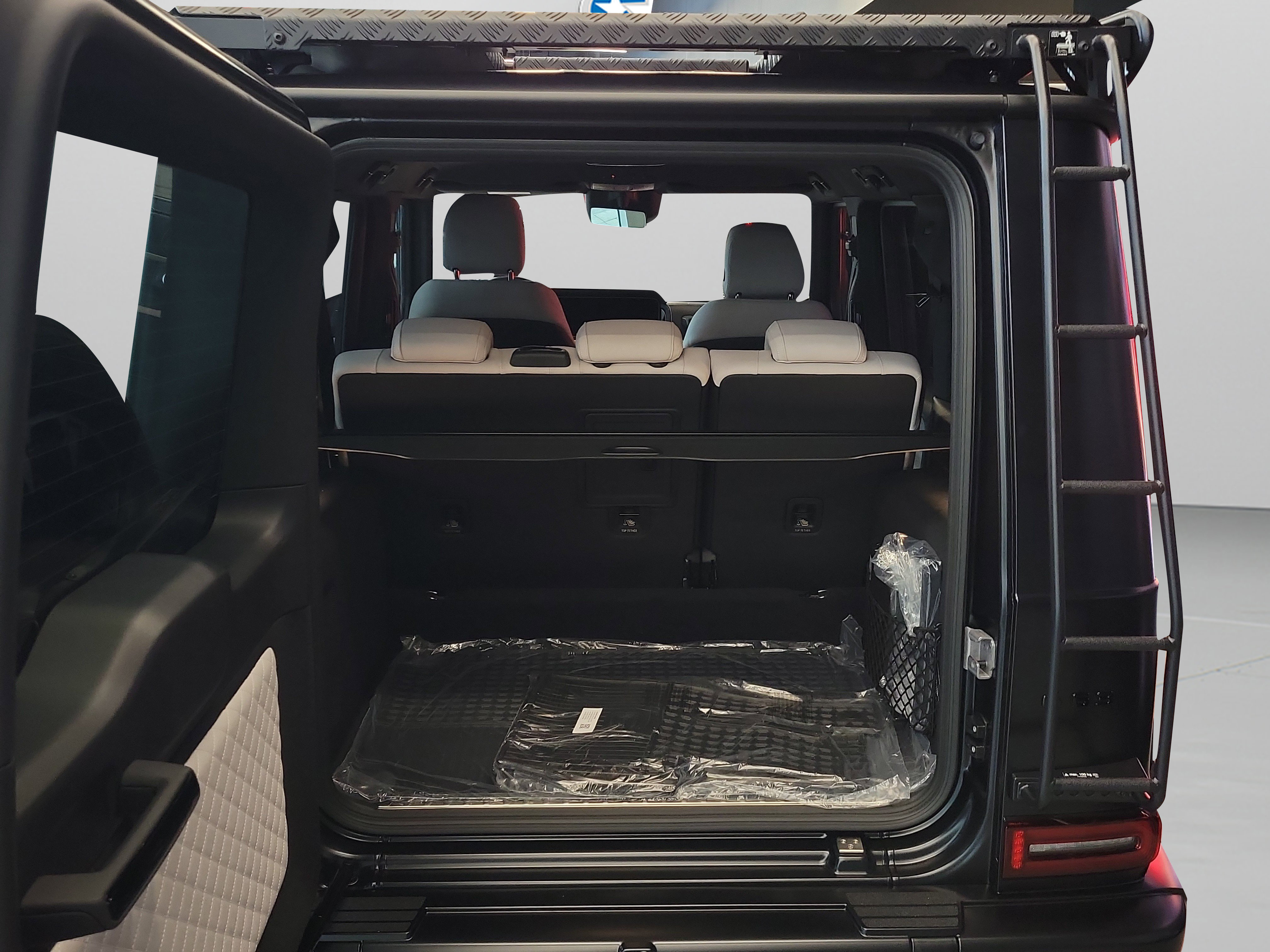 New 2027 Mercedes-Benz G 63 AMG 4MATIC image 7