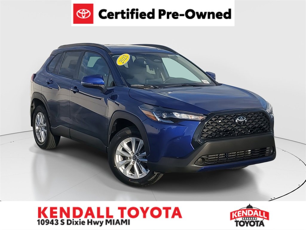 Certified 2023 Toyota Corolla Cross LE image 1