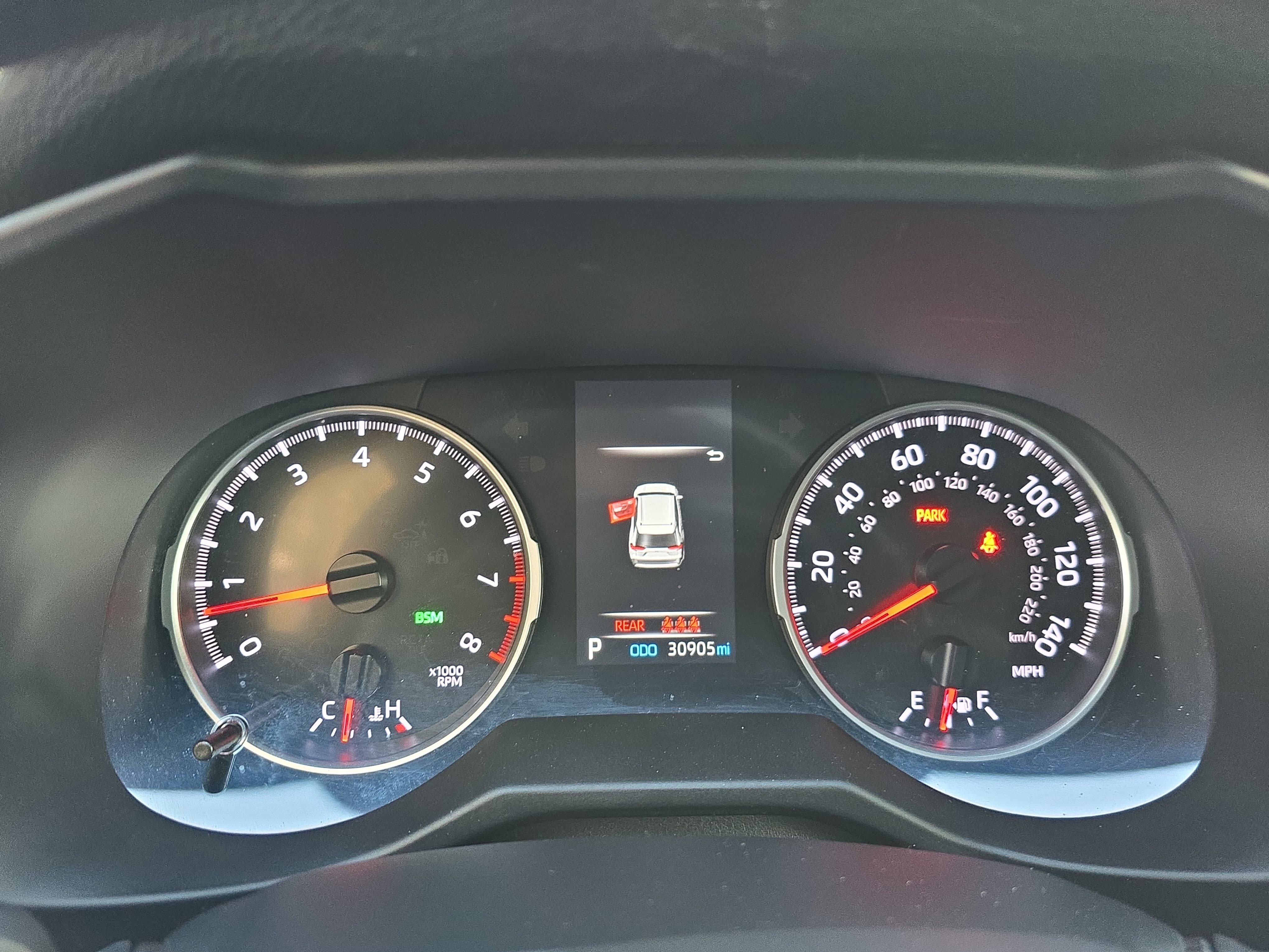 Used 2022 Toyota RAV4 XLE image 18