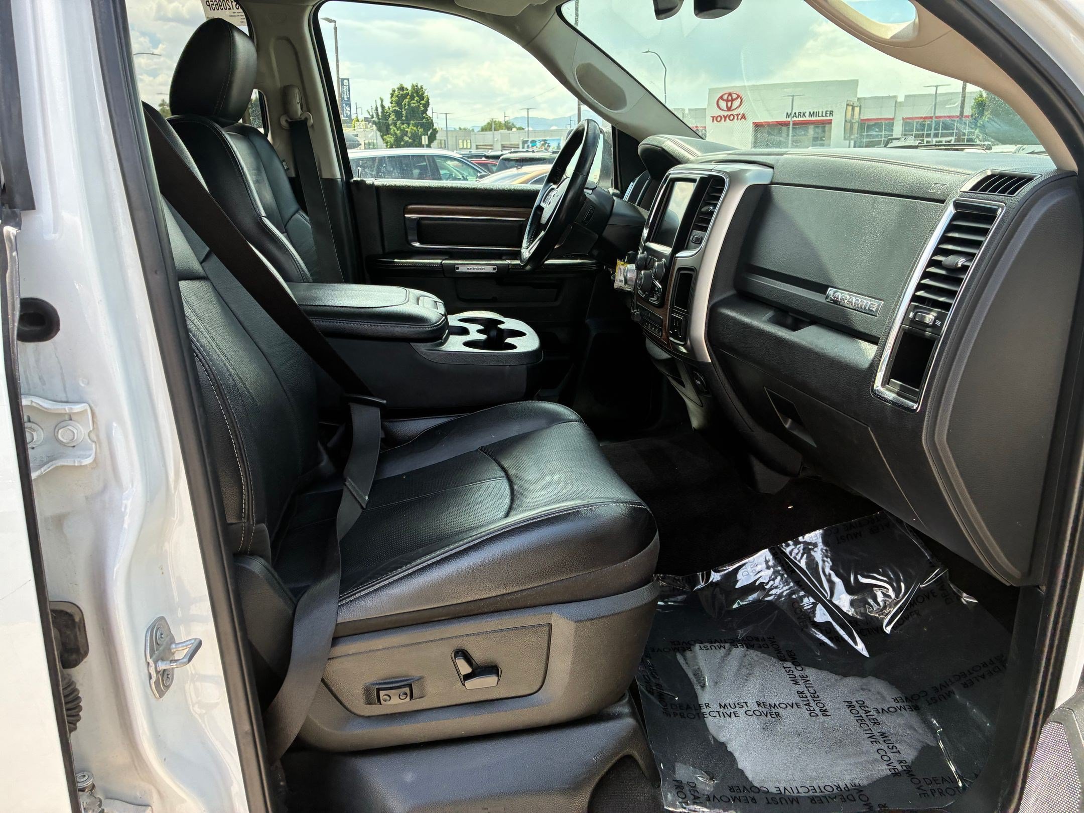 Used 2018 RAM 1500 Laramie AWD/4WD image 28