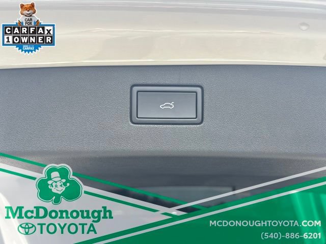 Used 2025 Volkswagen Tiguan SE R-Line AWD/4WD image 9