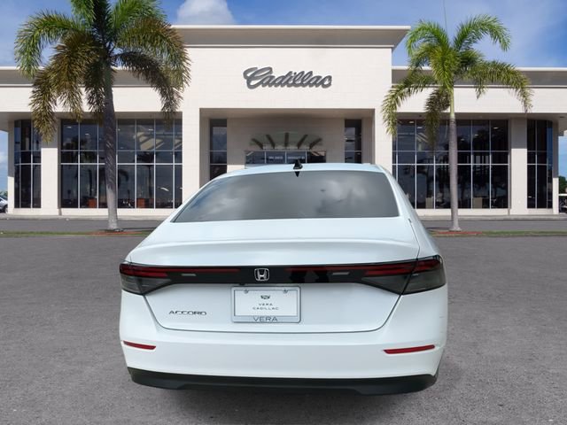 Used 2025 Honda Accord SE image 13