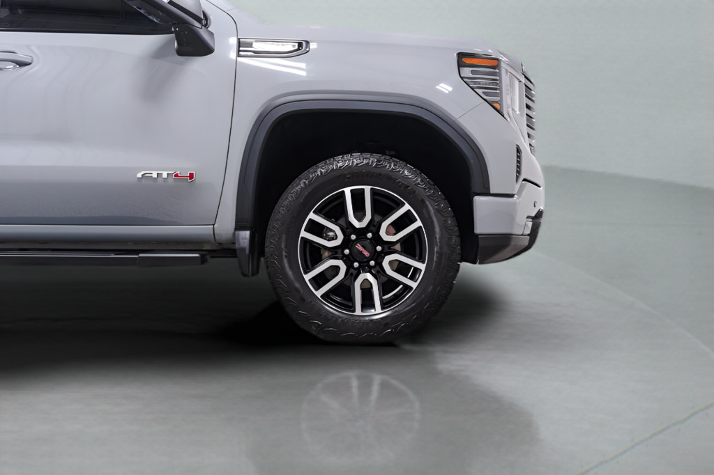 Used 2024 GMC Sierra 1500 AT4 w/ AT4 Preferred Package AWD/4WD image 7