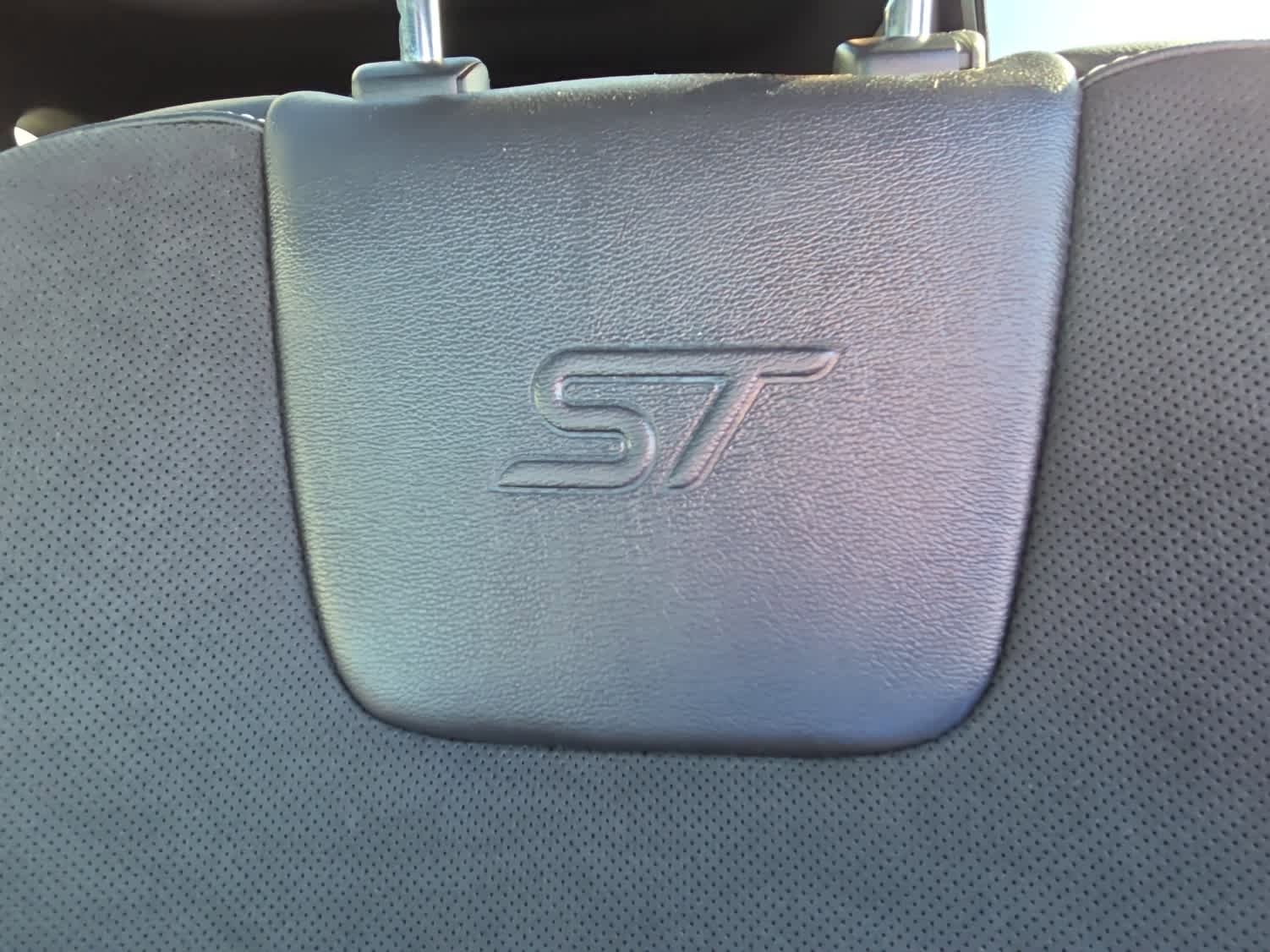 Used 2022 Ford Edge ST w/ Equipment Group 401A image 17
