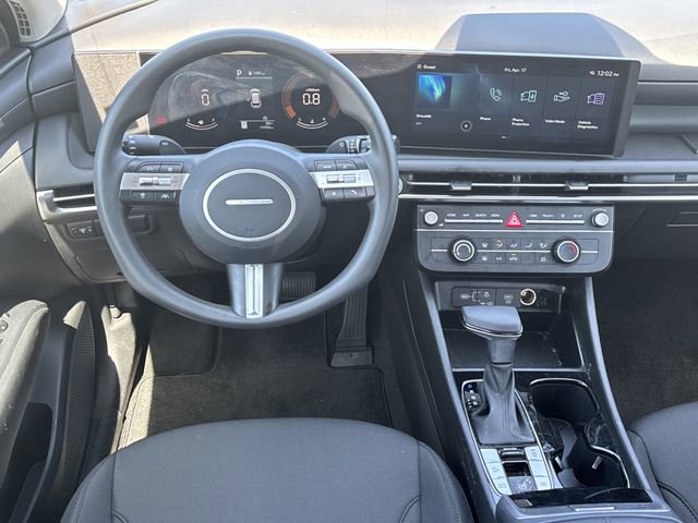 Certified 2025 Hyundai Tucson SE image 22