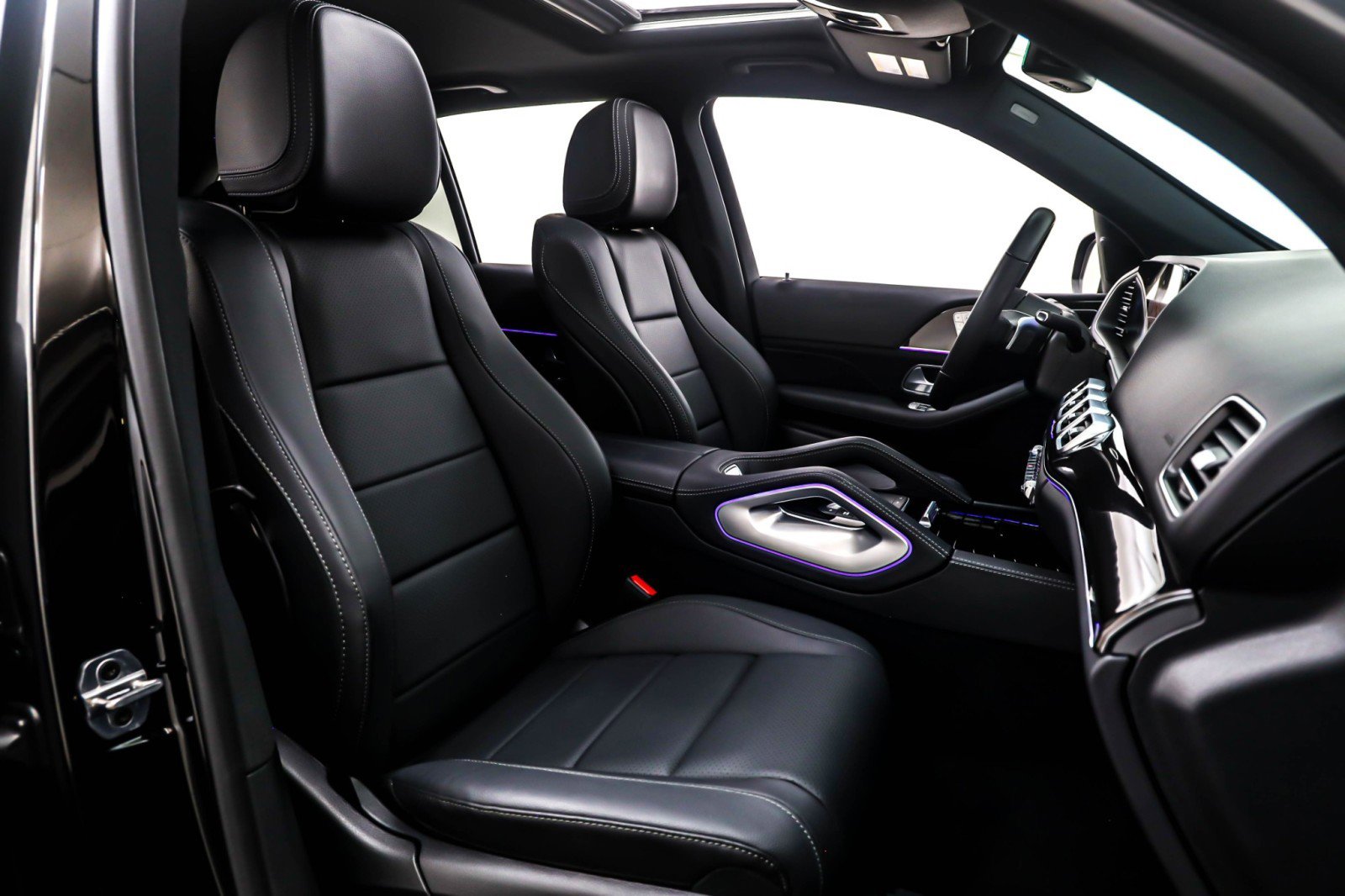 Certified 2025 Mercedes-Benz GLE 350 4MATIC image 9