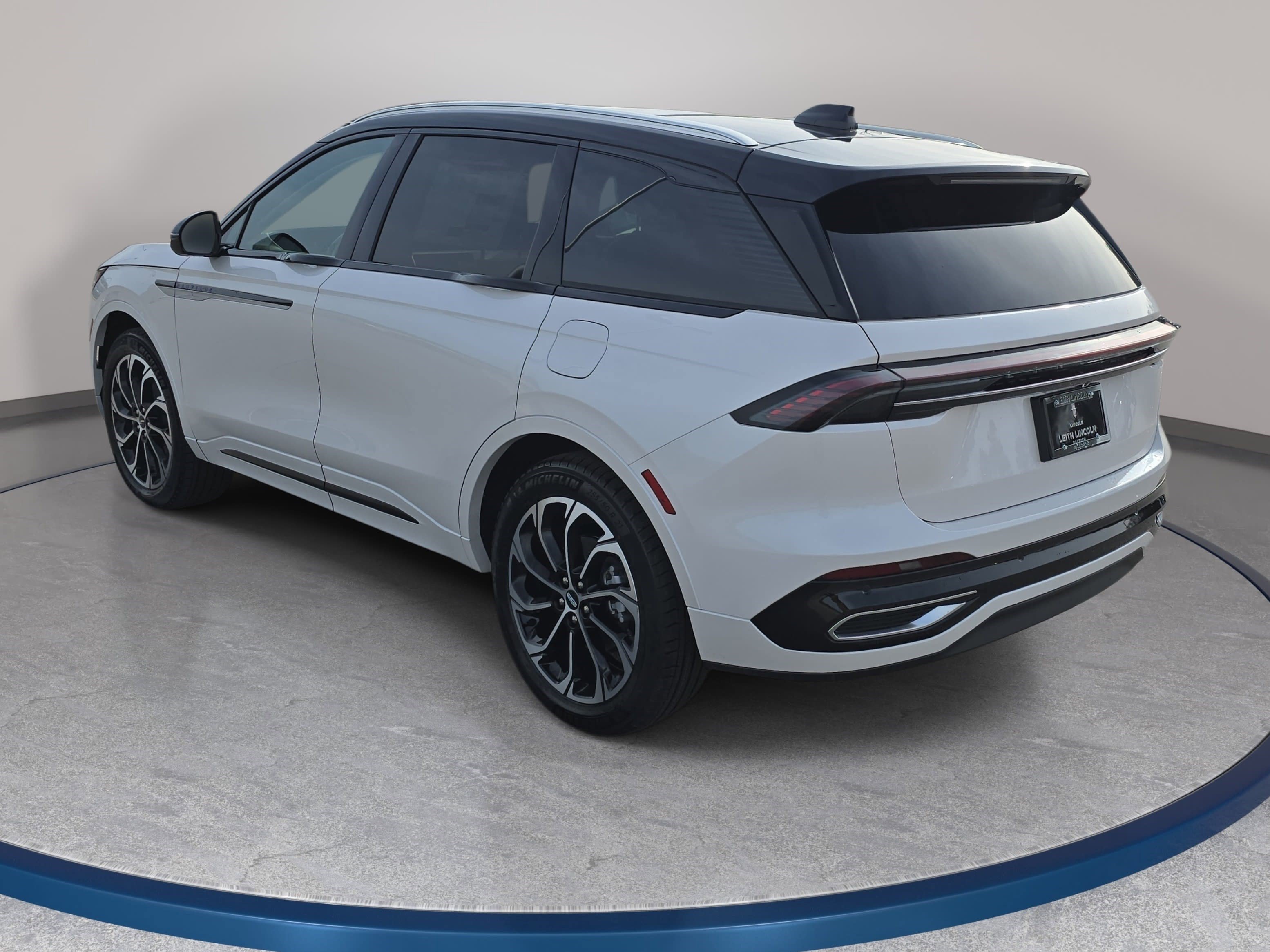 New 2026 Lincoln Nautilus Reserve AWD/4WD image 7