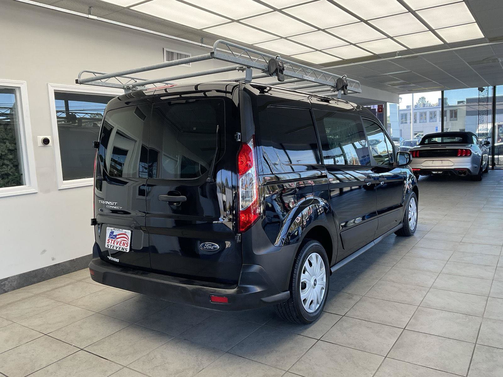 Used 2019 Ford Transit Connect XL FWD image 5