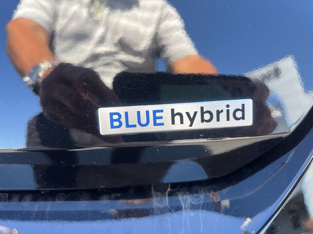 Used 2025 Hyundai Elantra Hybrid FWD image 53