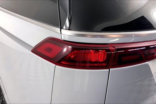 Certified 2024 Kia Carnival SX FWD image 19