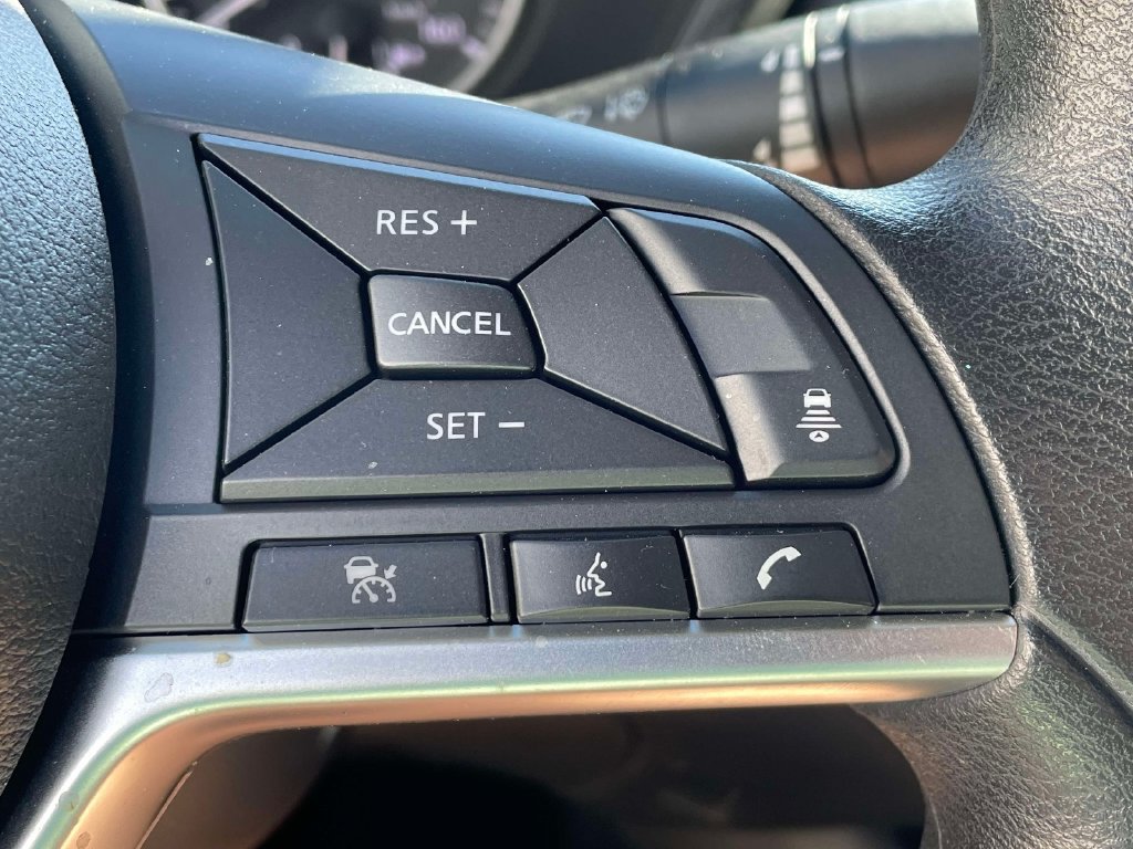 Used 2025 Nissan Sentra SV FWD image 29