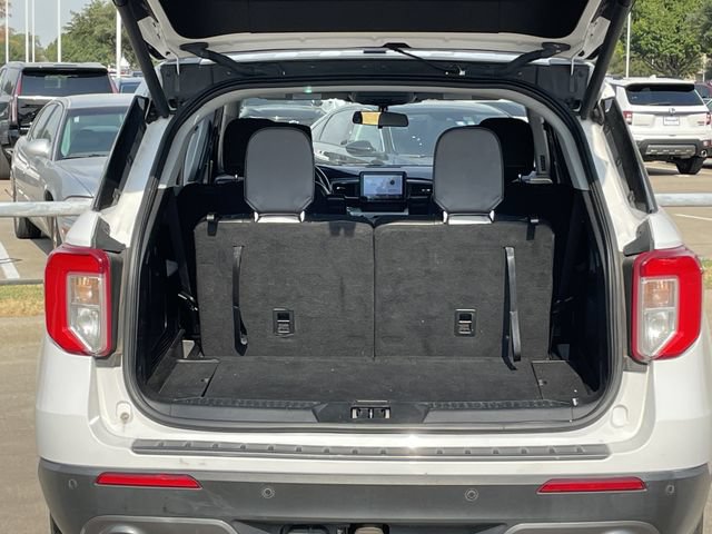 Used 2021 Ford Explorer XLT w/ Equipment Group 202A RWD image 30