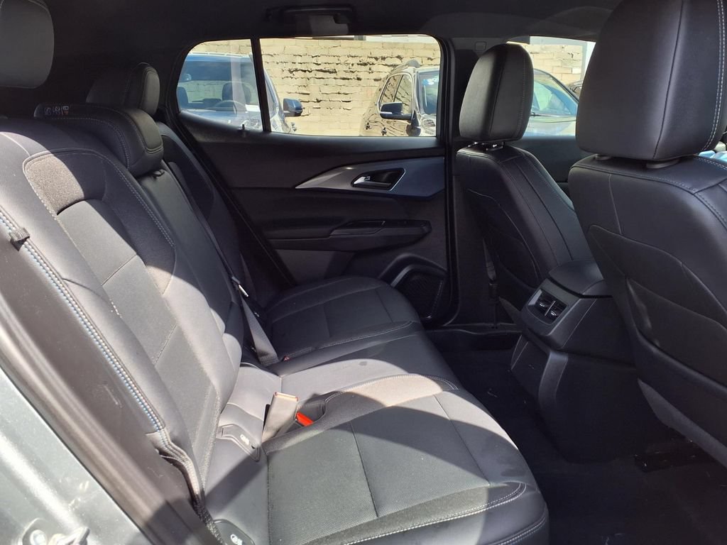 Certified 2024 Chevrolet Equinox EV LT FWD image 21