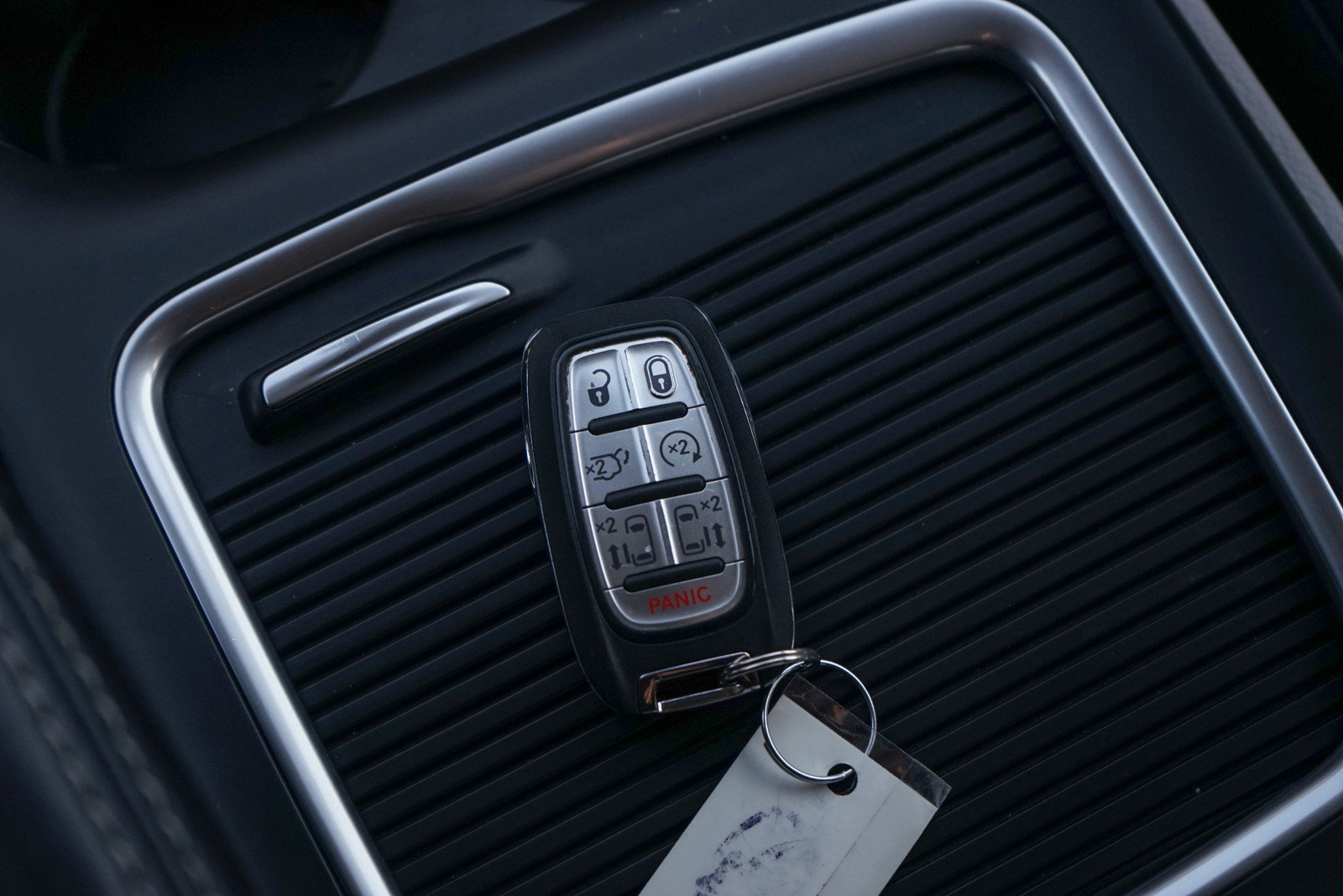 Used 2024 Chrysler Pacifica Touring-L image 30