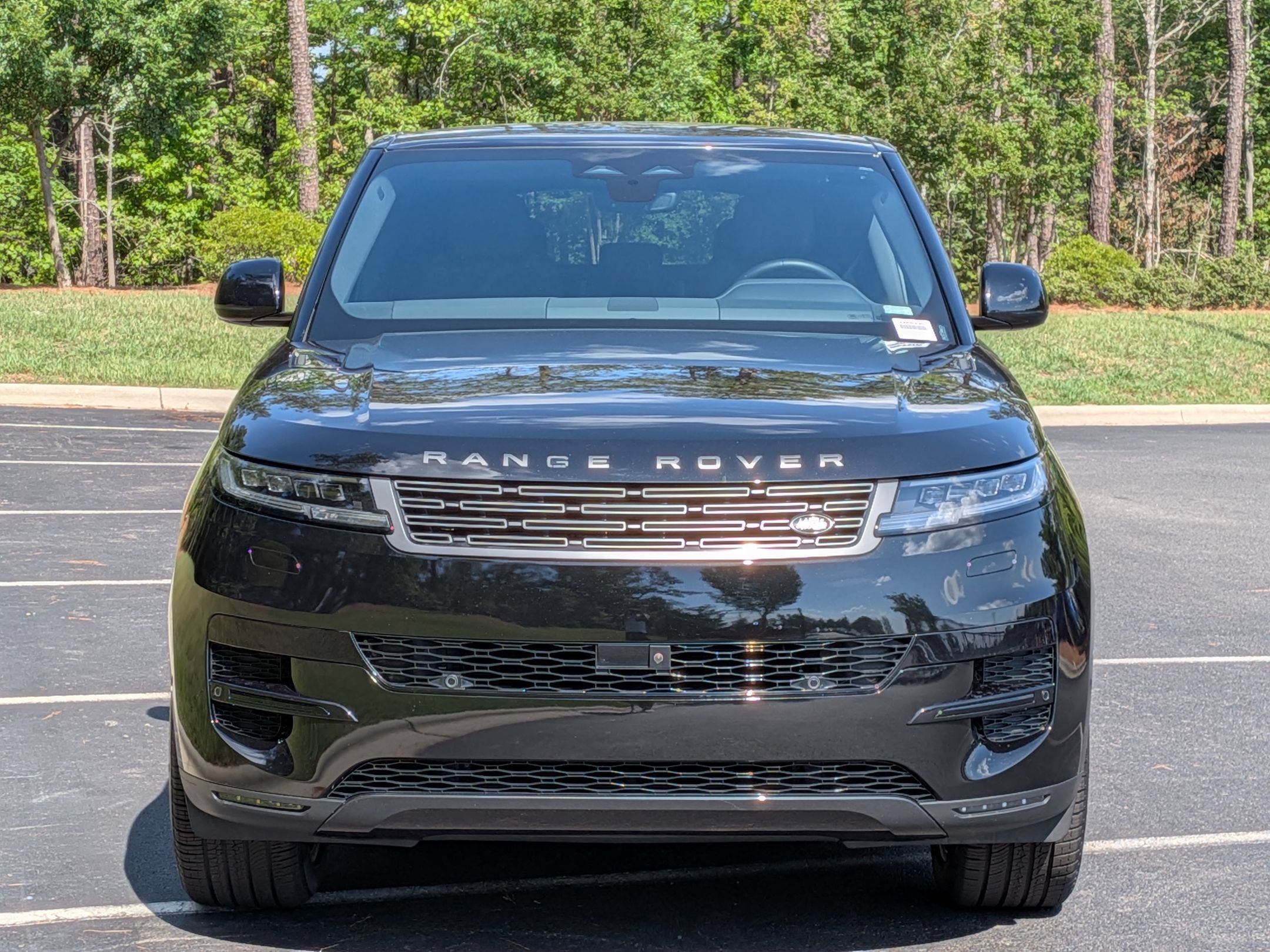 Used 2024 Land Rover Range Rover Sport SE AWD/4WD image 34