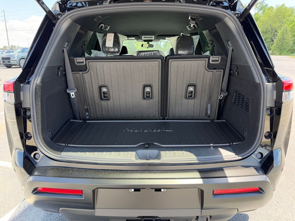 New 2026 Nissan Pathfinder Rock Creek AWD/4WD image 33