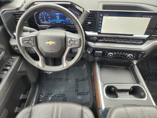 Used 2025 Chevrolet Silverado 2500 High Country w/ Technology Package AWD/4WD image 29
