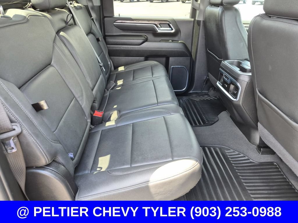 Used 2025 Chevrolet Silverado 2500 LTZ w/ Z71 Chrome Sport Edition AWD/4WD image 17
