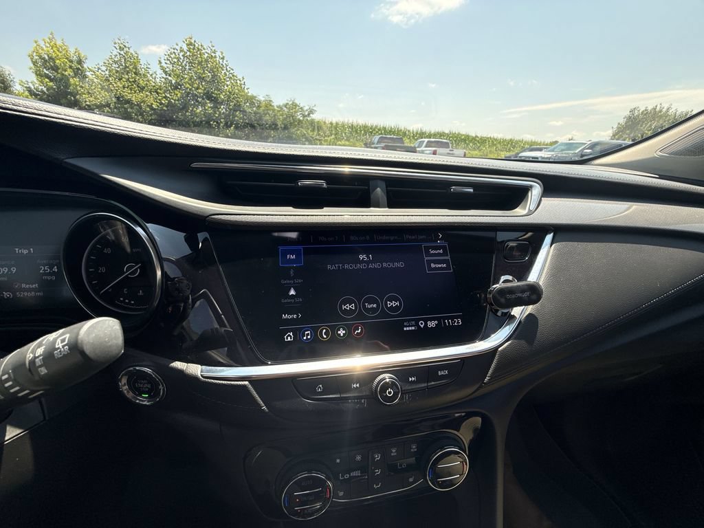 Certified 2022 Buick Encore GX Select w/ Sport Touring Package FWD image 19