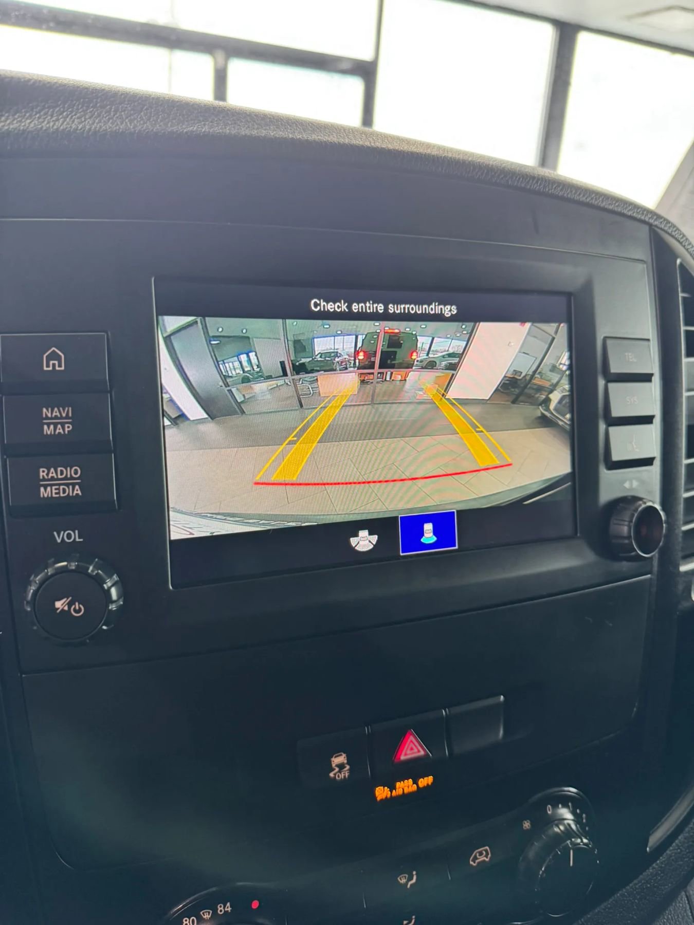 Used 2021 Mercedes-Benz Metris image 23