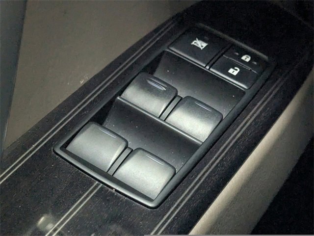 Used 2020 Lexus GX 460 Luxury w/ Accessory Package image 18