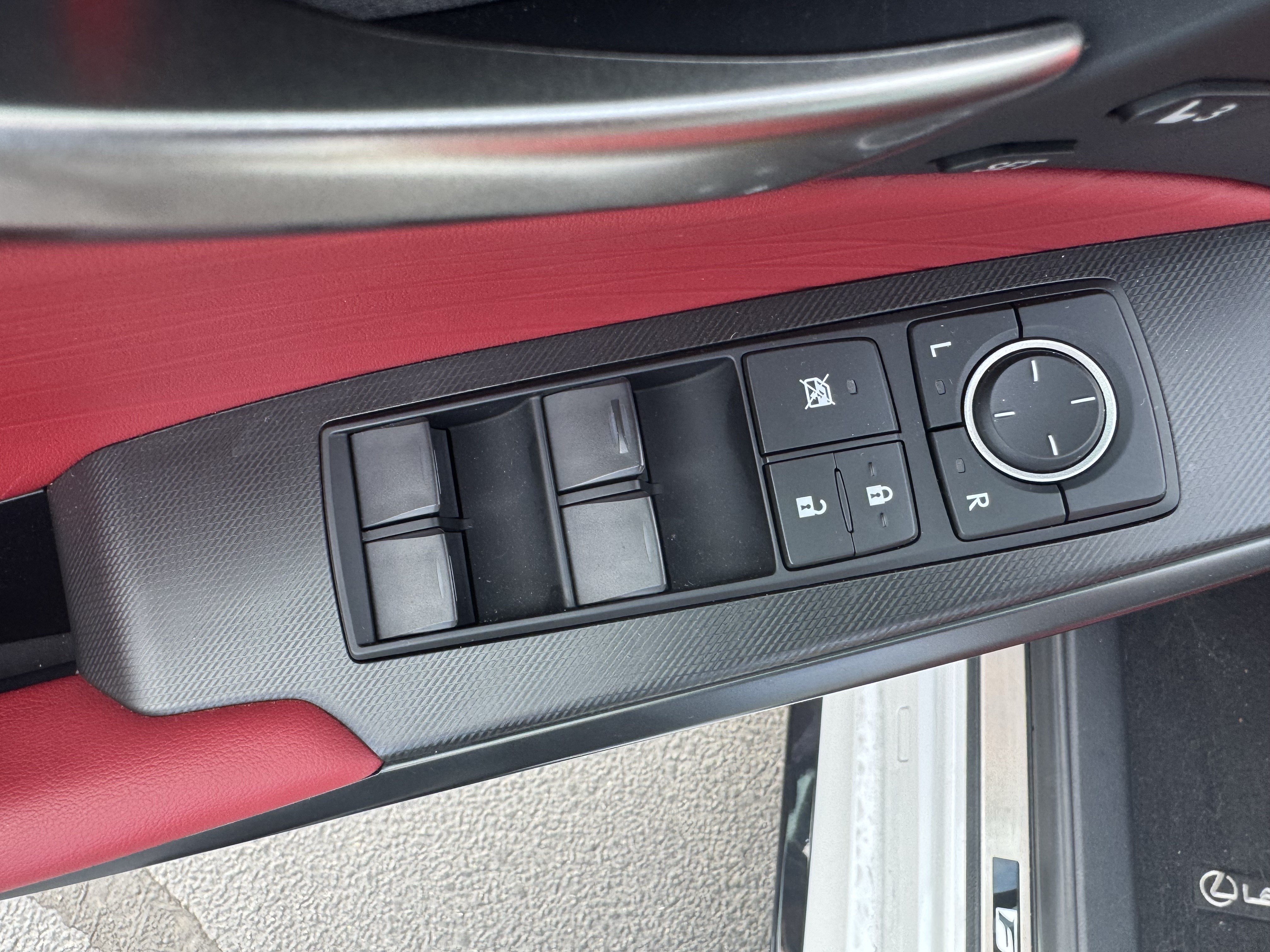 Used 2024 Lexus IS 350 F Sport RWD image 15