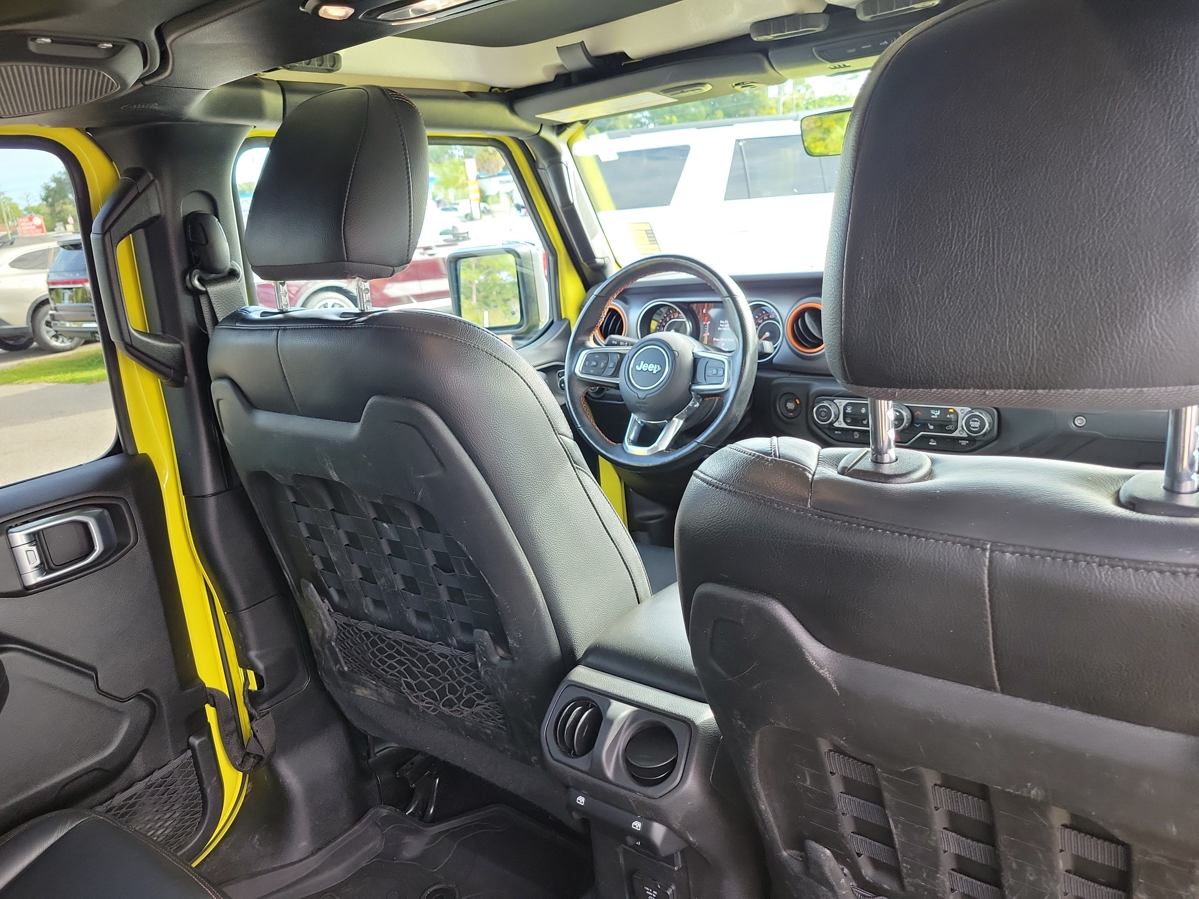 Used 2023 Jeep Gladiator Mojave w/ LED Lighting Group AWD/4WD image 13