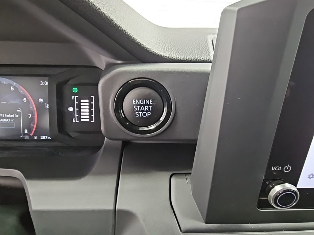 Used 2024 Toyota Tacoma SR image 23