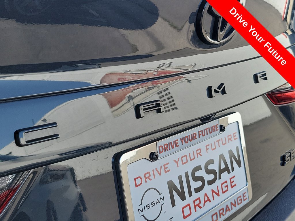 Used 2025 Toyota Camry SE w/ Convenience Package FWD image 25