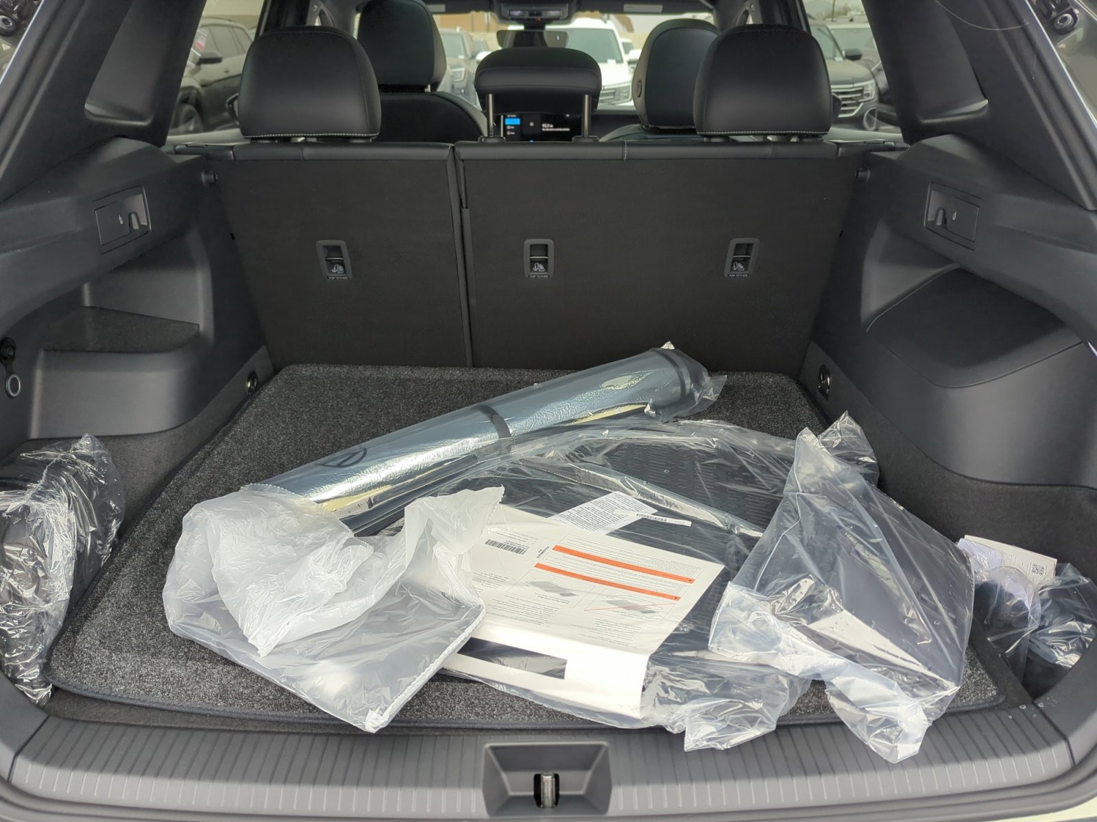 New 2026 Volkswagen Tiguan SE R-Line image 32