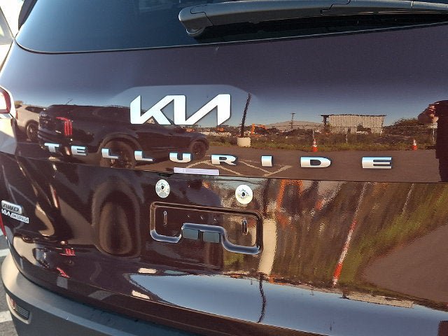 Used 2022 Kia Telluride EX w/ EX Premium Package AWD/4WD image 32