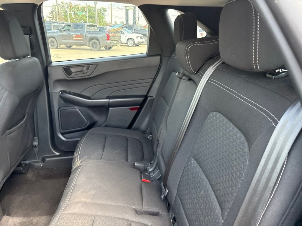 Used 2025 Ford Escape Active FWD image 9