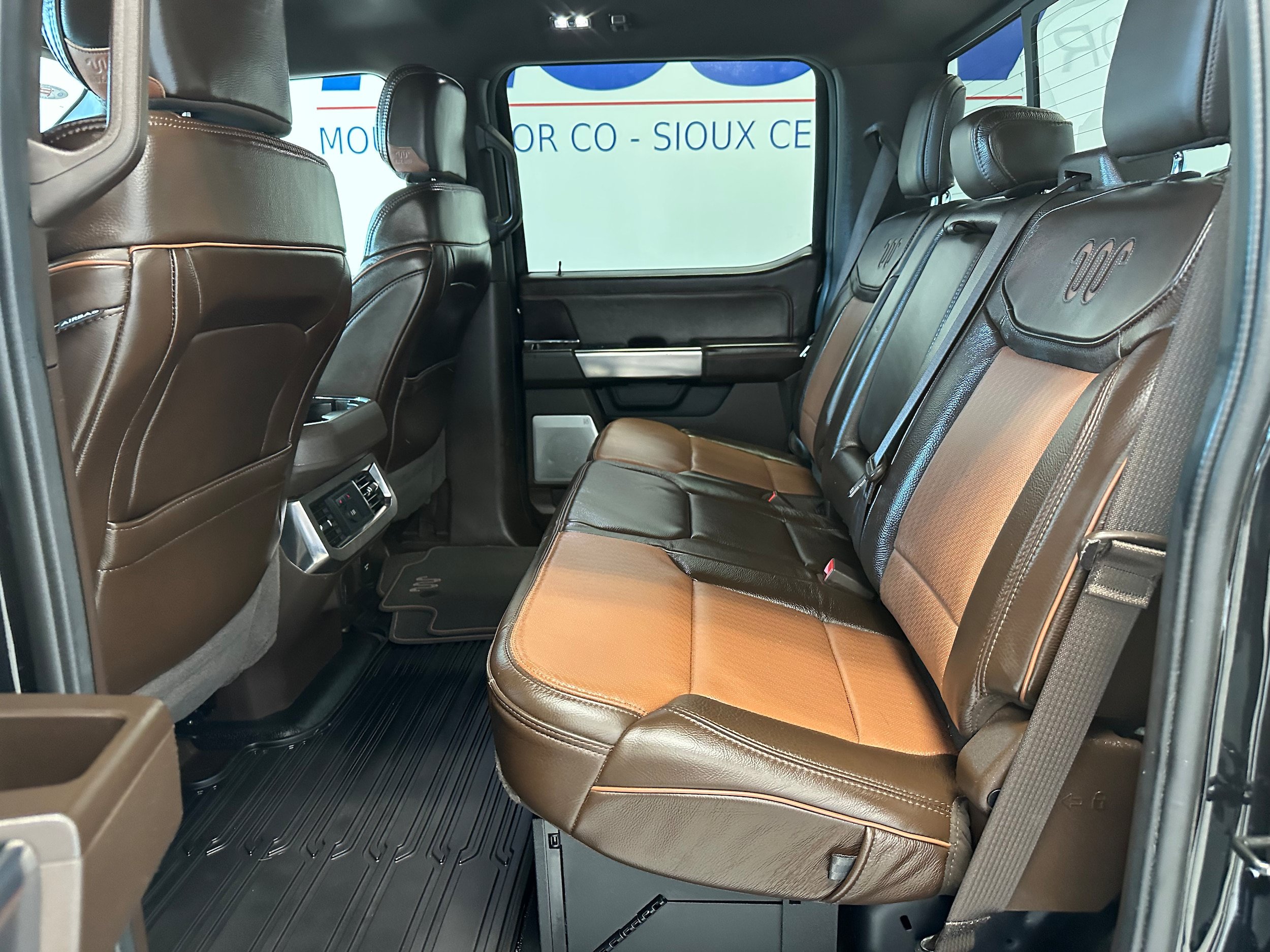 Used 2023 Ford F350 King Ranch w/ Chrome Package AWD/4WD image 13