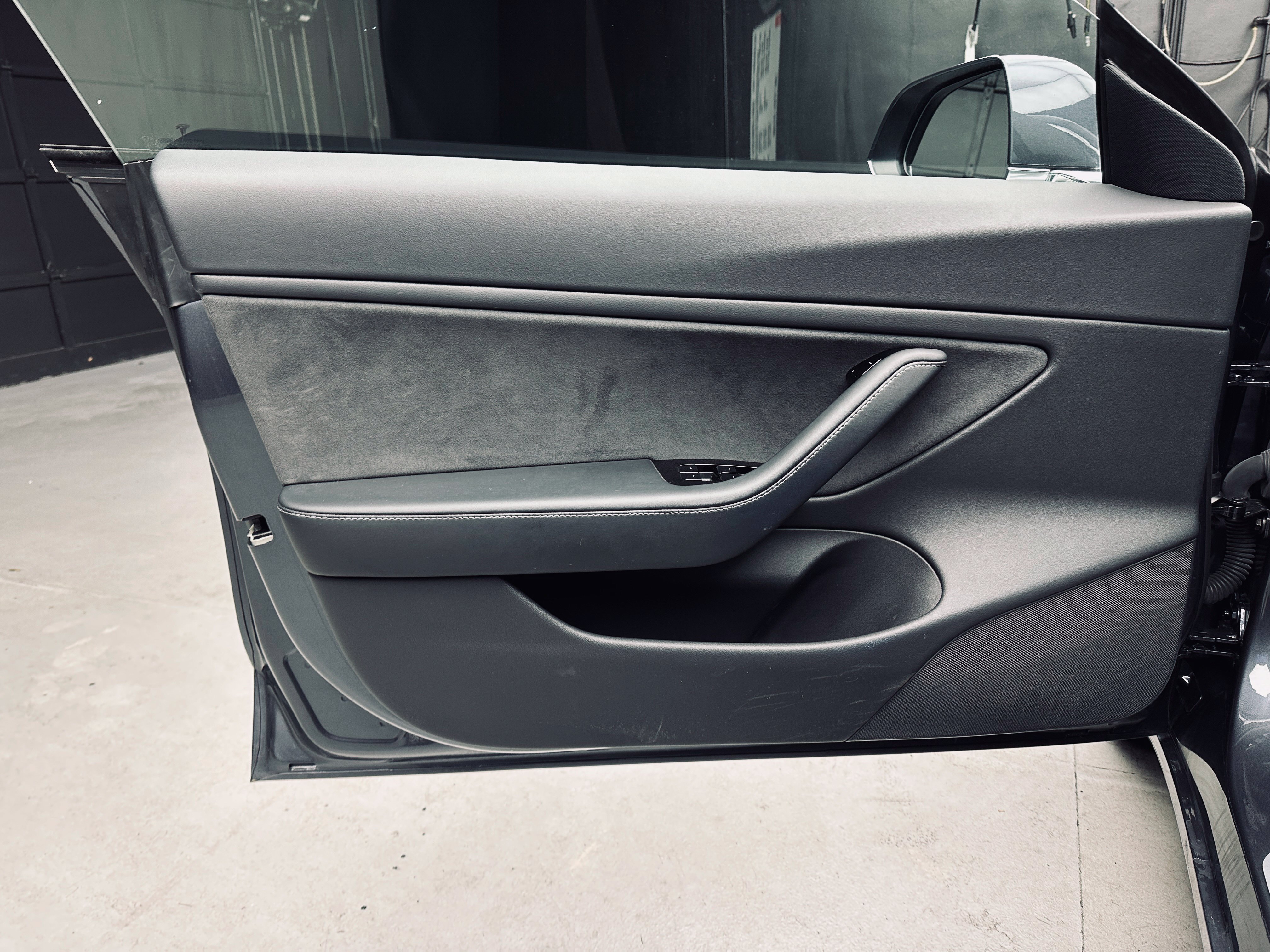 Used 2018 Tesla Model 3 Long Range AWD/4WD image 23