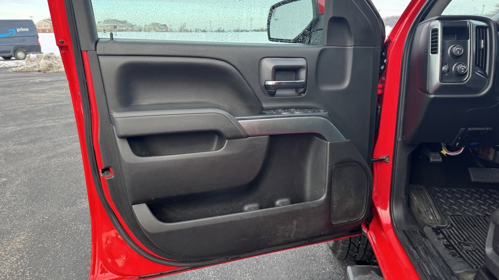 Used 2017 Chevrolet Silverado 1500 LT w/ All Star Edition image 9