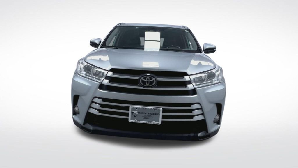 Used 2018 Toyota Highlander XLE AWD/4WD image 21