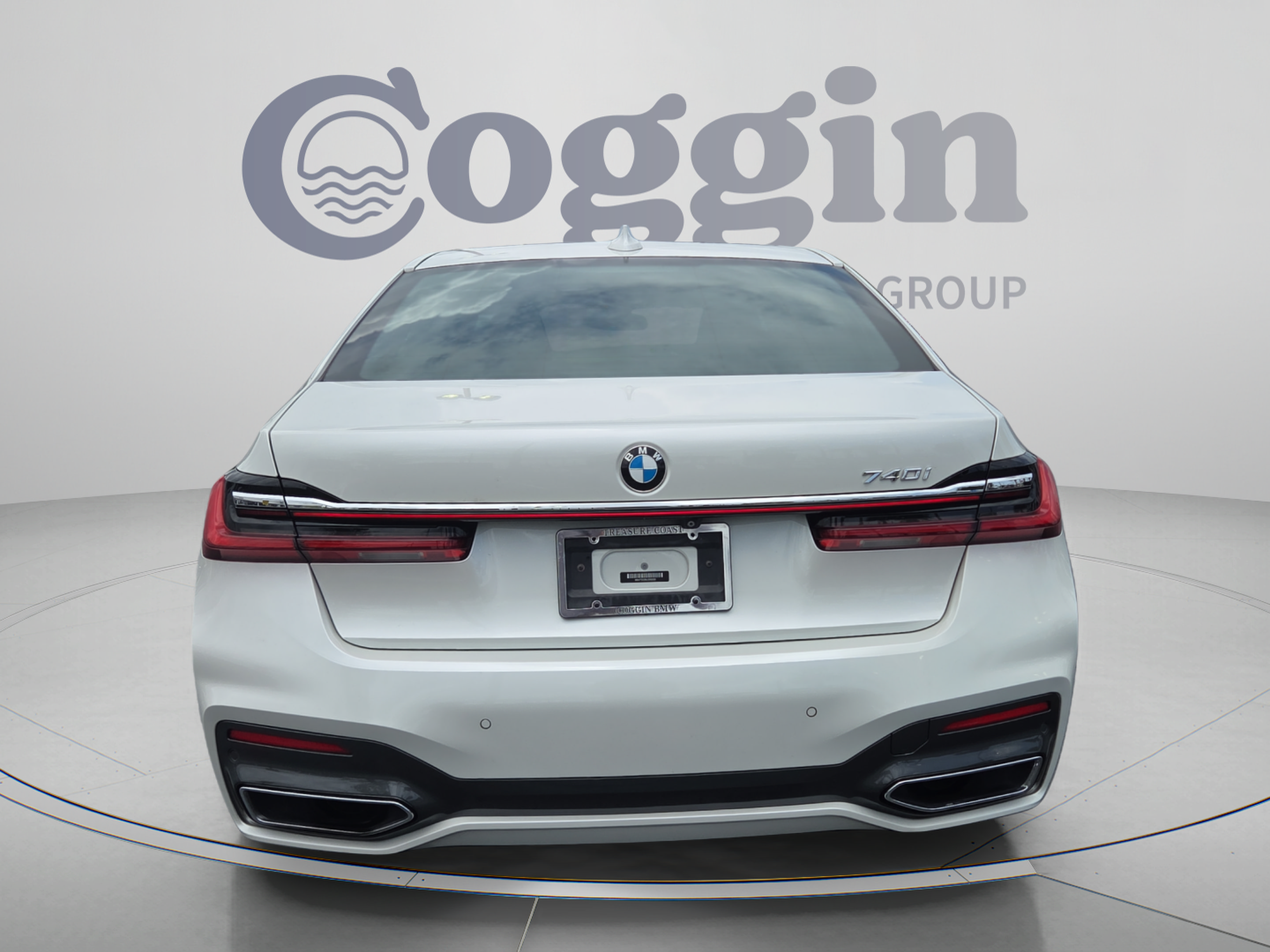 Used 2020 BMW 740i w/ M Sport Package RWD image 4
