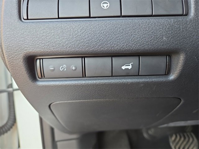 Used 2021 Nissan Rogue SV w/ Premium Package image 18