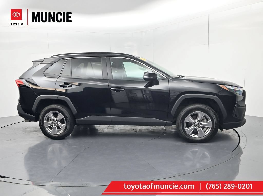 Used 2025 Toyota RAV4 XLE FWD image 1