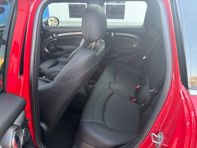 Used 2024 MINI Cooper S FWD image 14