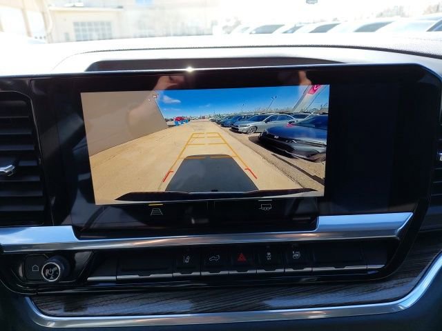 Used 2025 Chevrolet Silverado 2500 LT w/ Convenience Package image 17