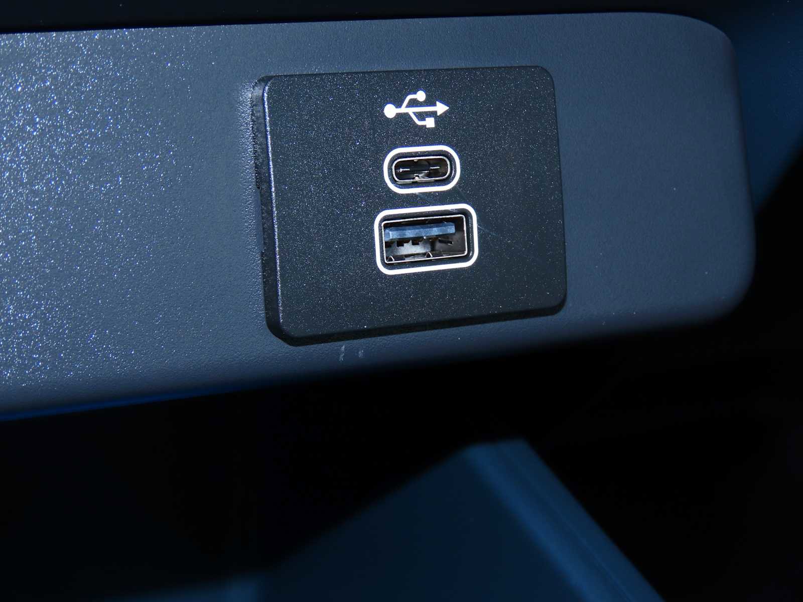 Certified 2025 Ford Maverick XLT w/ XLT Luxury Package image 29