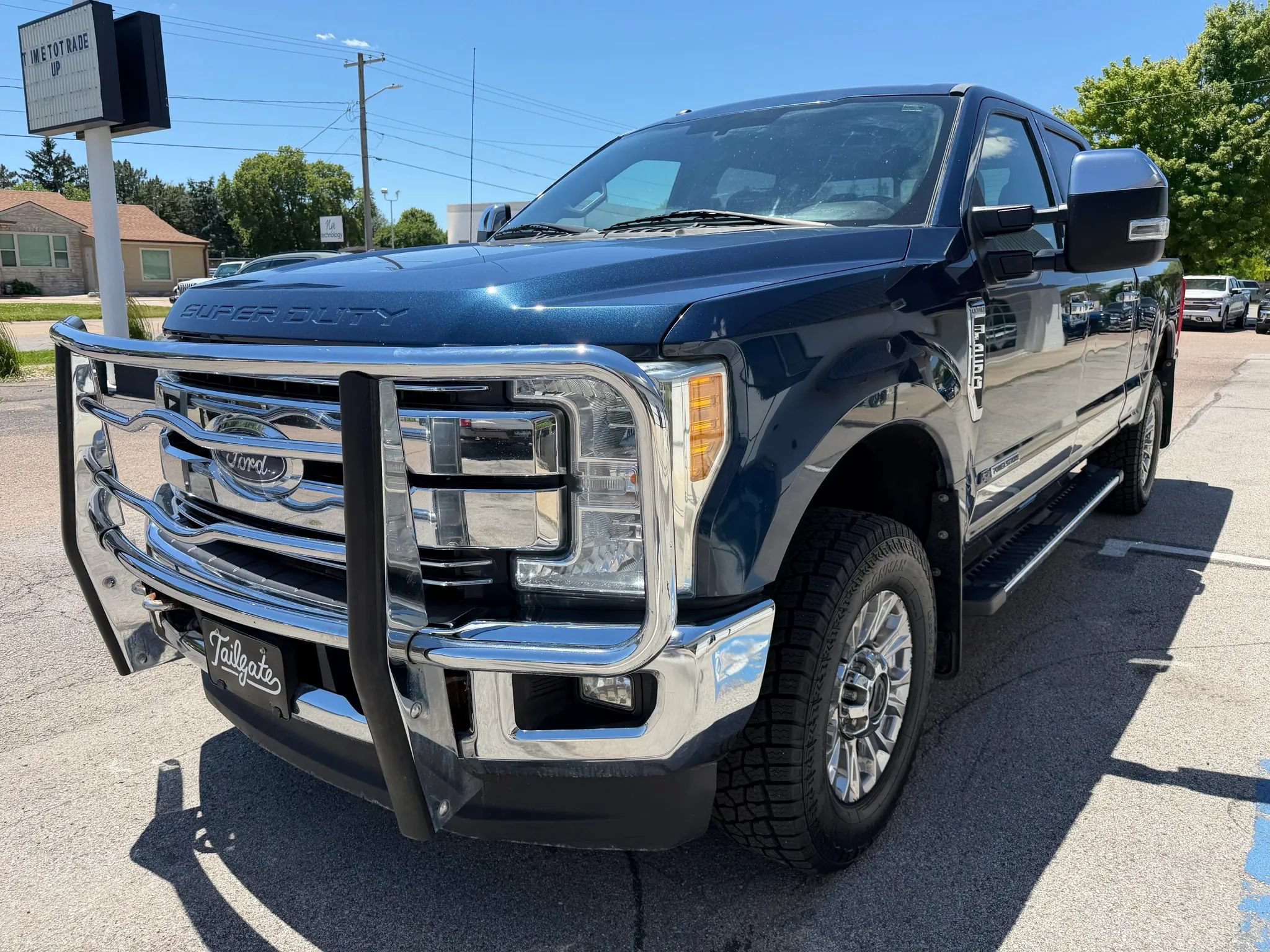 Used 2017 Ford F250 Lariat w/ Chrome Package AWD/4WD image 4
